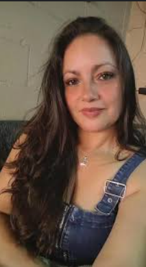 <em>Francisca H.</em>